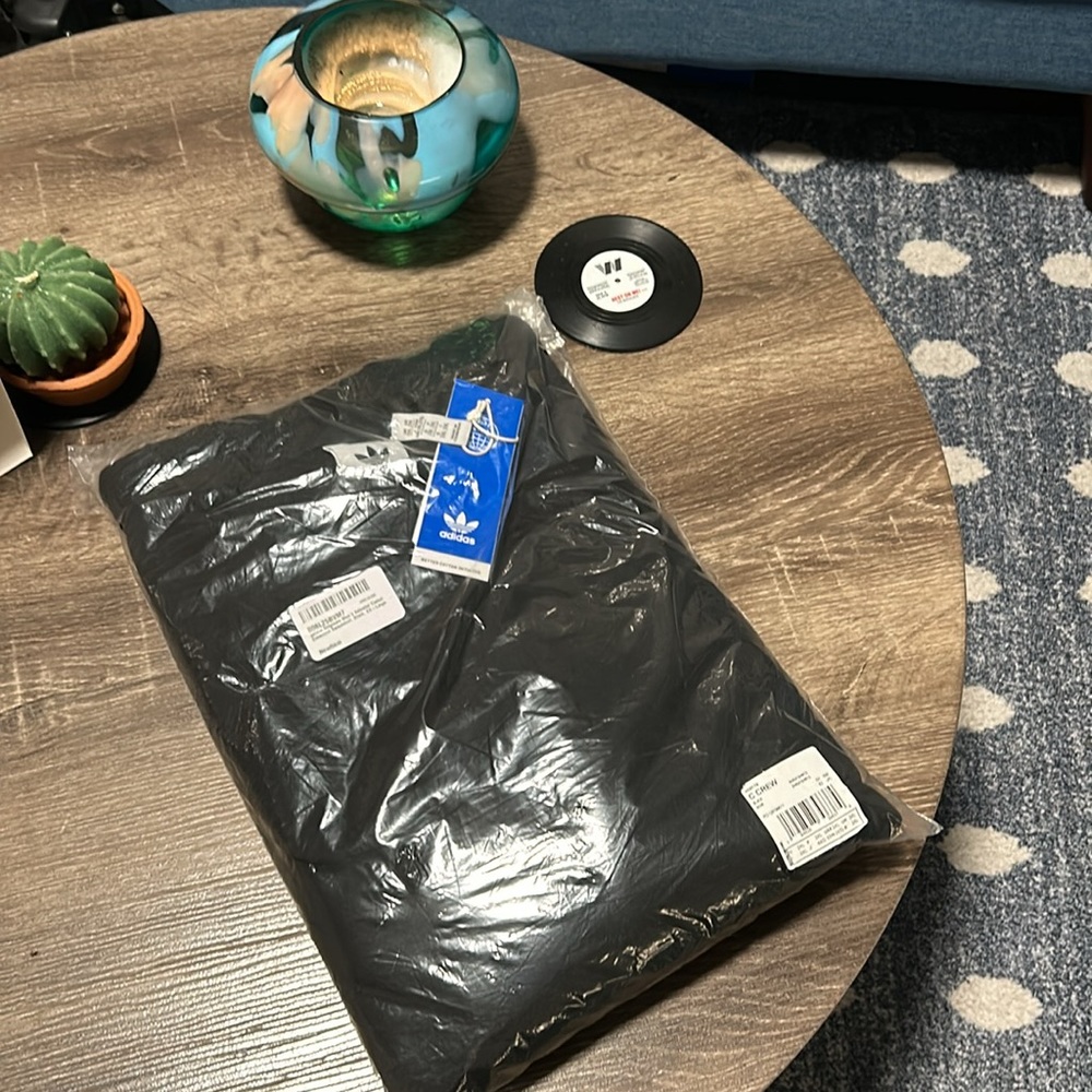 Classic Premium Clean Design Crewneck Sweatshirt - Picture 12 of 14